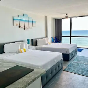 oceanside-beachfront-condo.thedaytonabeachhotels.com/